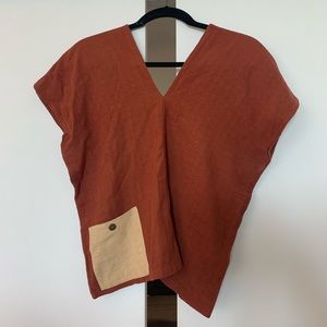 Boxy russet linen v-neck shirt